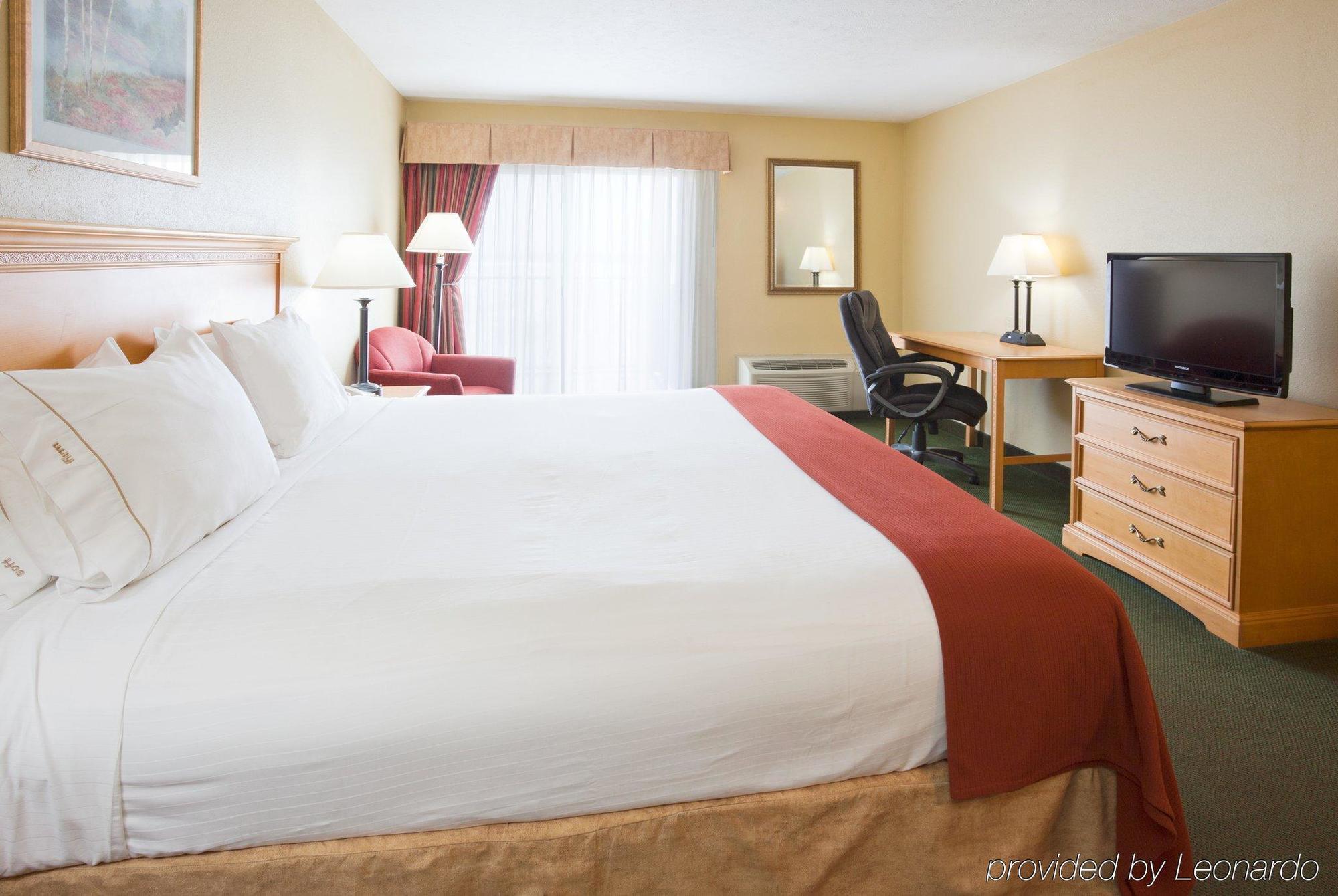 Holiday Inn Express Munising-Lakeview, An Ihg Hotel Phòng bức ảnh